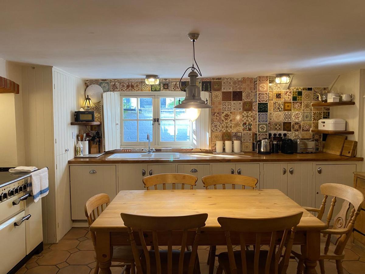 Picturesque Seaside Cottage Next To Viking Bay - ברודסטיירס מראה חיצוני תמונה