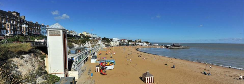 Picturesque Seaside Cottage Next To Viking Bay - ברודסטיירס מראה חיצוני תמונה