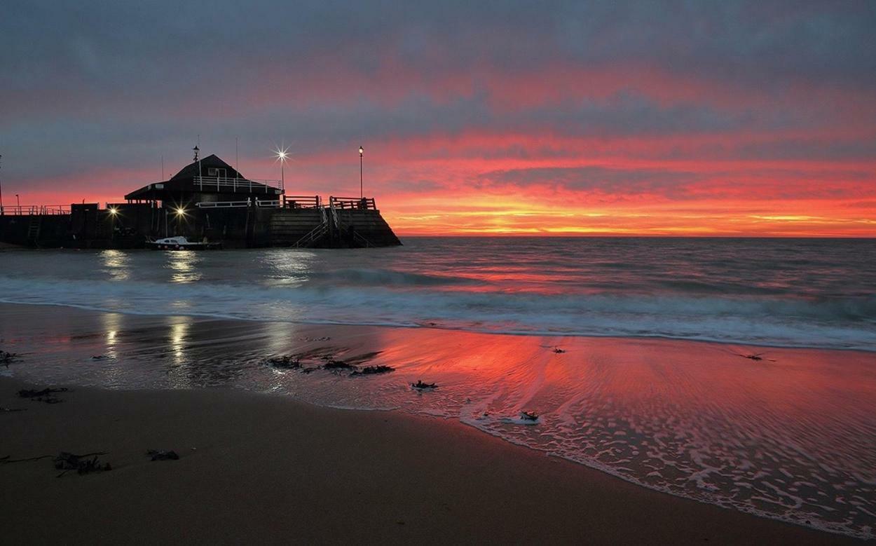 Picturesque Seaside Cottage Next To Viking Bay - ברודסטיירס מראה חיצוני תמונה