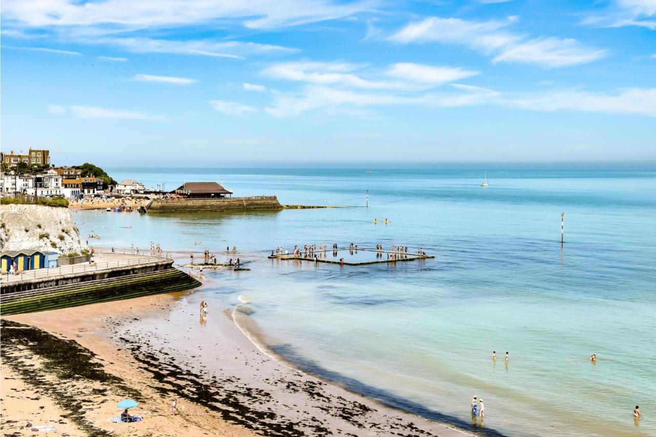 Picturesque Seaside Cottage Next To Viking Bay - ברודסטיירס מראה חיצוני תמונה